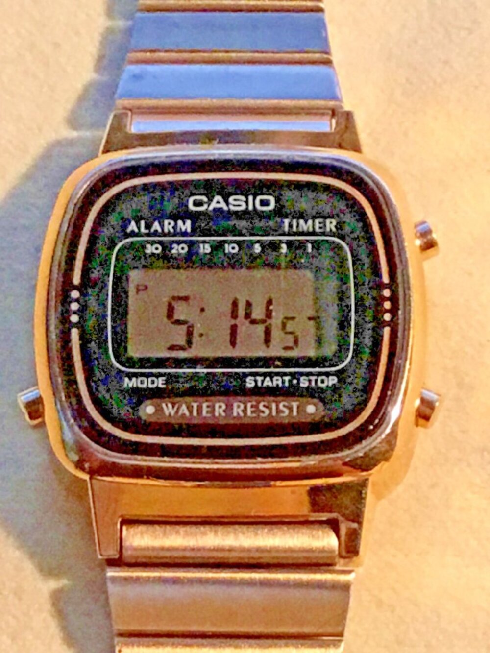 Casio Vintage LA670W Gold-Tone Digital Alarm, Timer, Watch 24mm, ladies, 80s-90s